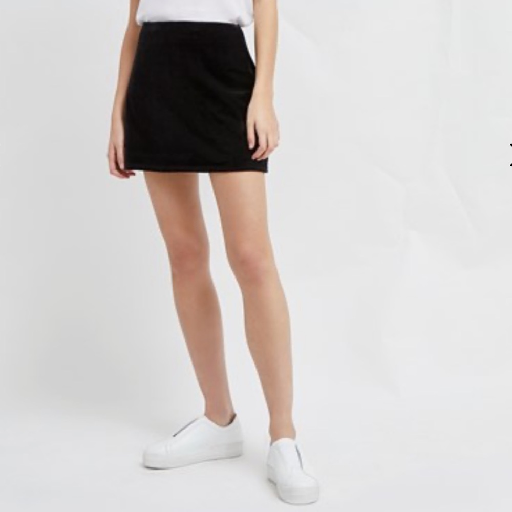 FRENCH CONNECTION Amber Velvet Mini Skirt (8)